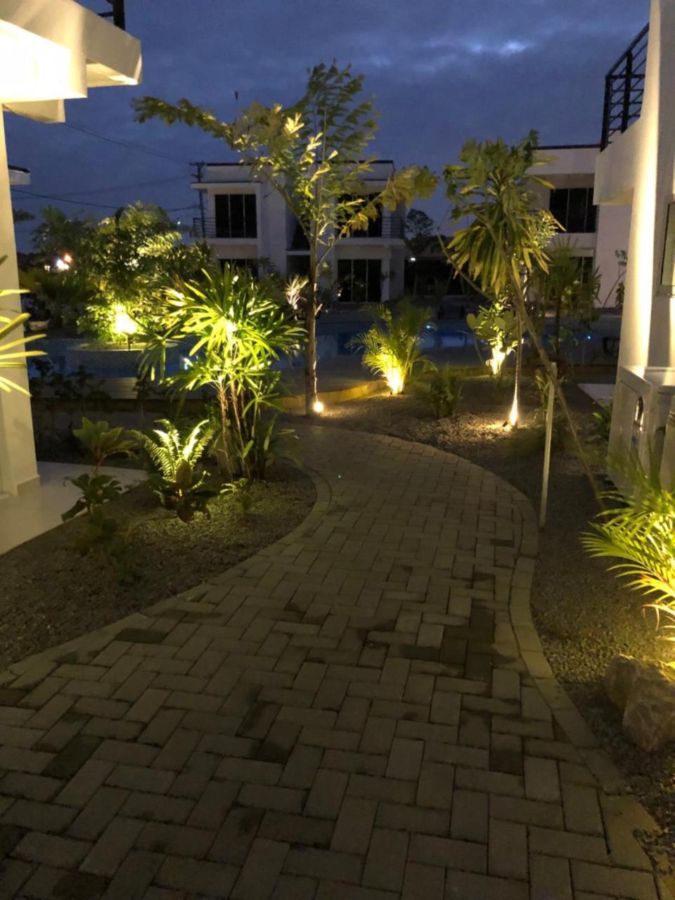 Tucan Resort & Spa パラマリボ エクステリア 写真